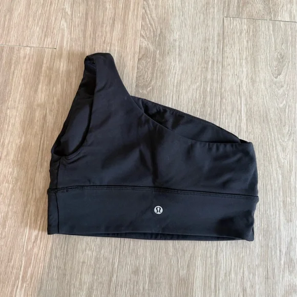 Lululemon Align Asymmetrical Sports Bra Light Support Black, size 8, like new! - Picture 4 of 5